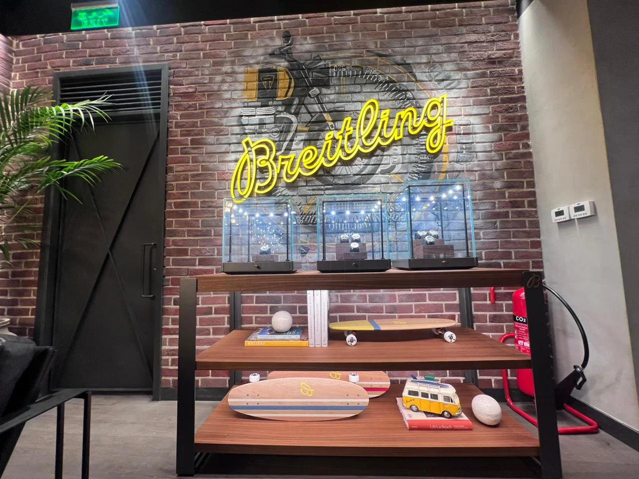 Breitling Boutique — image 2